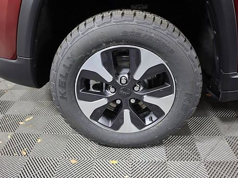 Used 2024 Jeep Grand Cherokee Limited 4xe AWD/4WD image 13