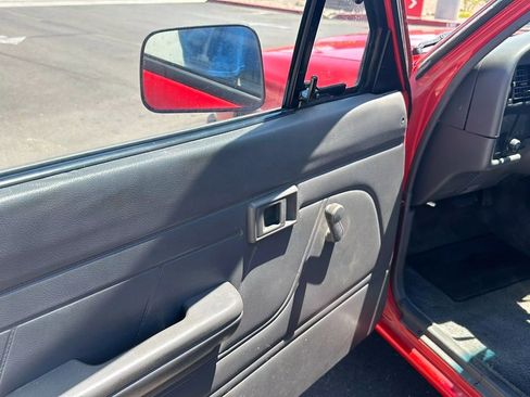Used 1994 Toyota Pickup DX image 28
