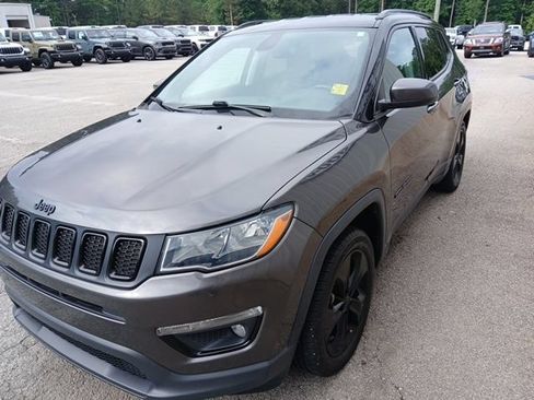 Used 2021 Jeep Compass Latitude FWD image 7