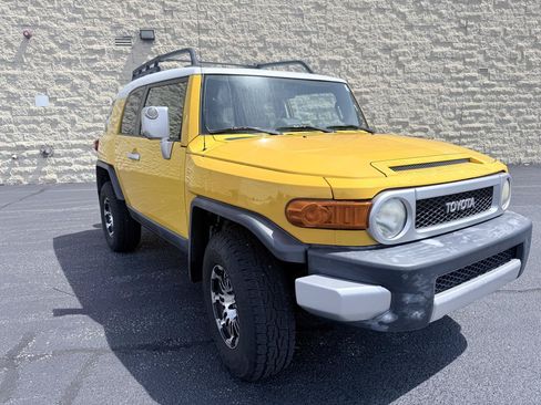 Used 2007 Toyota FJ Cruiser 4WD image 7