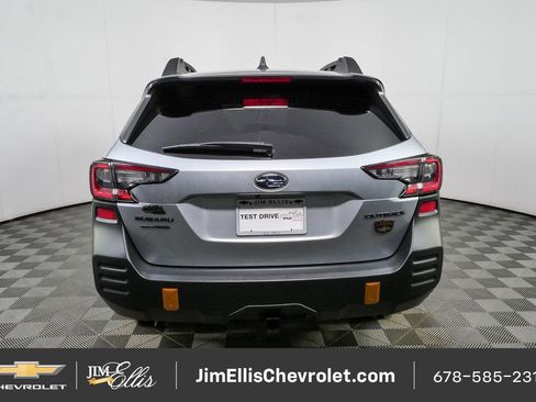 Used 2025 Subaru Outback Wilderness w/ Wilderness Package AWD/4WD image 8