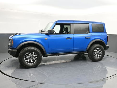 Used 2025 Ford Bronco Badlands image 5