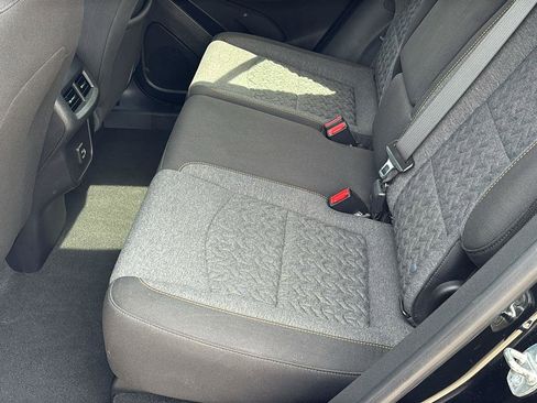 Used 2023 Chevrolet Equinox LT FWD image 15