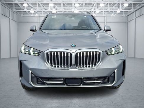 New 2026 BMW X5 xDrive40i w/ Premium Package image 2