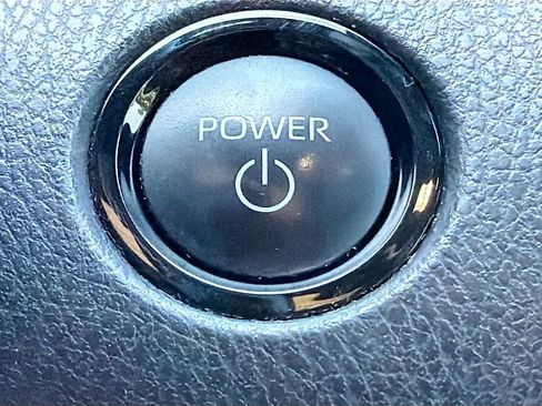 Used 2025 Toyota Camry SE FWD image 32