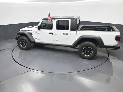 Used 2026 Jeep Gladiator Rubicon AWD/4WD image 31