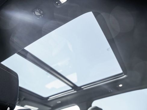 New 2026 RAM 1500 4x4 Crew Cab image 36