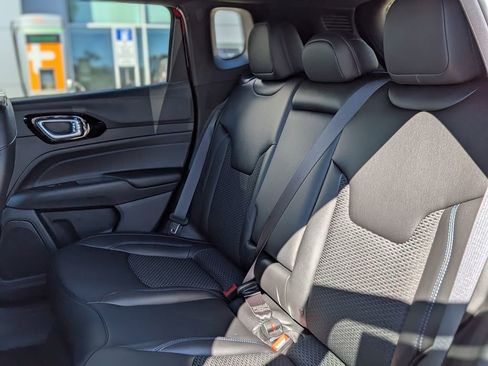 New 2026 Jeep Compass Latitude image 23