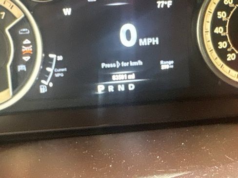 Used 2017 RAM 1500 Laramie w/ Convenience Group AWD/4WD image 21