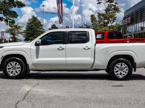 Used 2024 Nissan Frontier S image 3