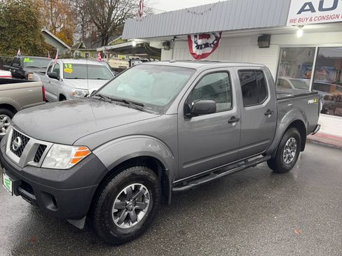 Used 2018 Nissan Frontier PRO-4X image 1