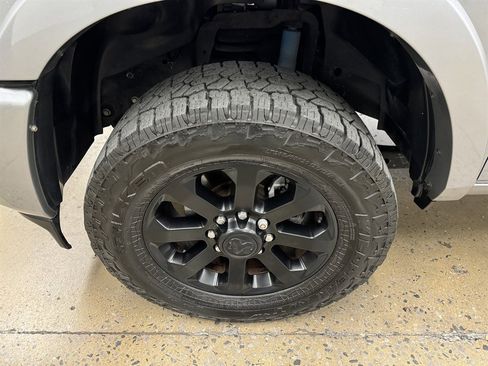 Used 2022 RAM 2500 Laramie w/ Night Edition image 7