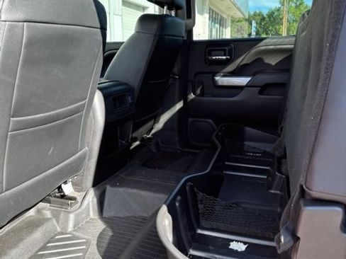 Used 2018 Chevrolet Silverado 1500 LT w/ Texas Edition AWD/4WD image 12