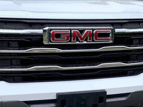 Used 2025 GMC Terrain Elevation AWD/4WD image 29