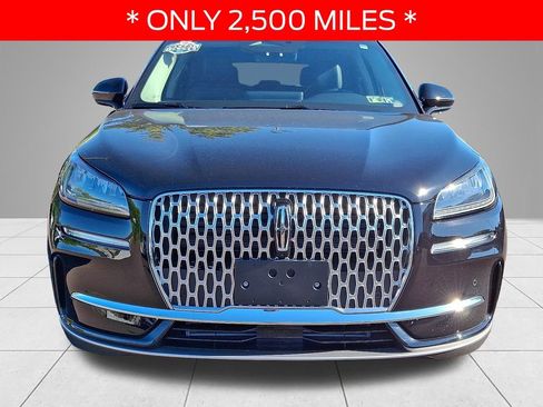 Used 2025 Lincoln Corsair AWD w/ Equipment Group 101A image 2