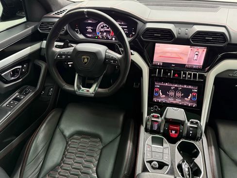 Used 2021 Lamborghini Urus image 27