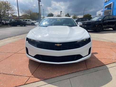 Used 2023 Chevrolet Camaro LT image 2