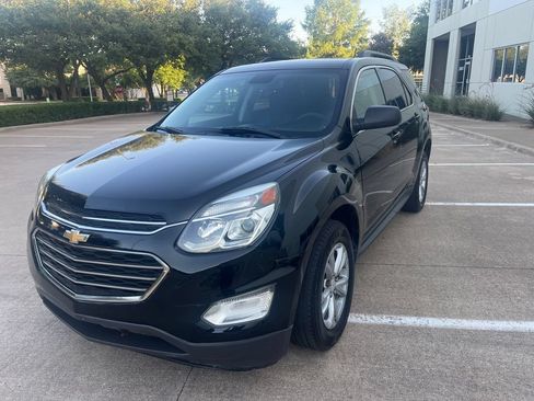 Used 2017 Chevrolet Equinox LT FWD image 4