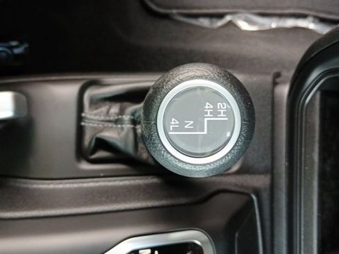 New 2025 Jeep Gladiator Sport image 42