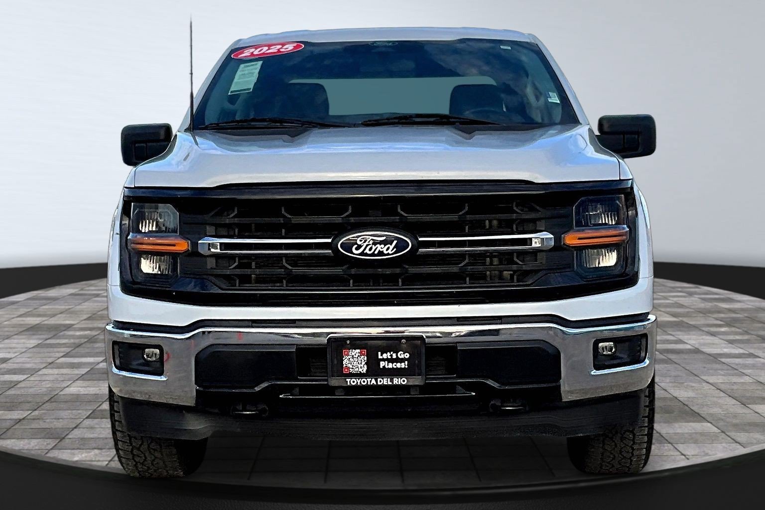 Used 2025 Ford F150 XLT w/ Equipment Group 301A Standard AWD/4WD image 3