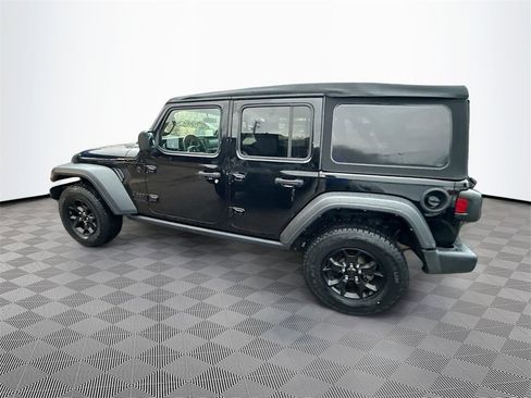 Used 2021 Jeep Wrangler Unlimited Willys image 9