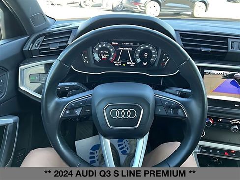 Used 2024 Audi Q3 2.0T Premium image 27
