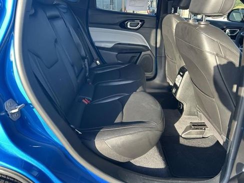 Used 2025 Jeep Compass Limited image 24