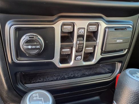 Used 2019 Jeep Wrangler Unlimited Sport S image 21