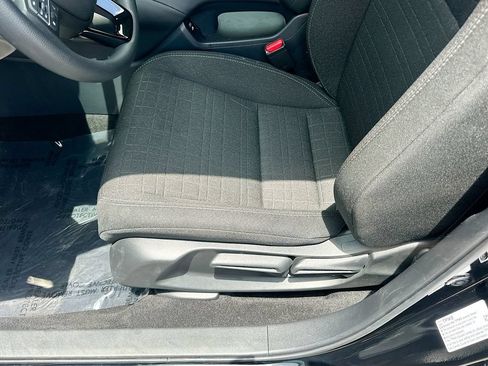 Used 2025 Honda HR-V LX image 18