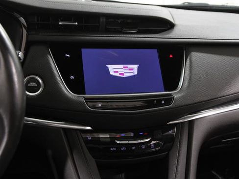 Used 2023 Cadillac XT5 Premium Luxury image 9