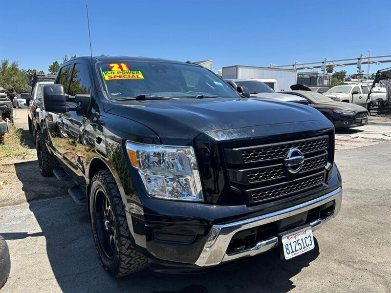 Used 2021 Nissan Titan SV w/ SV Convenience Package RWD image 40