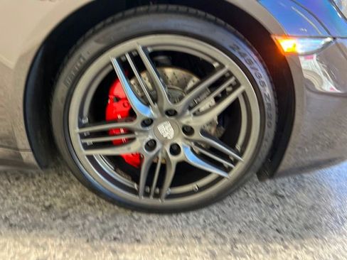 Used 2013 Porsche 911 Carrera 4S image 40