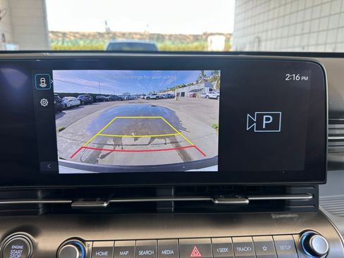 Used 2025 Hyundai Kona SEL image 17