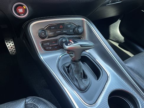 Used 2019 Dodge Challenger SRT Hellcat Redeye image 10