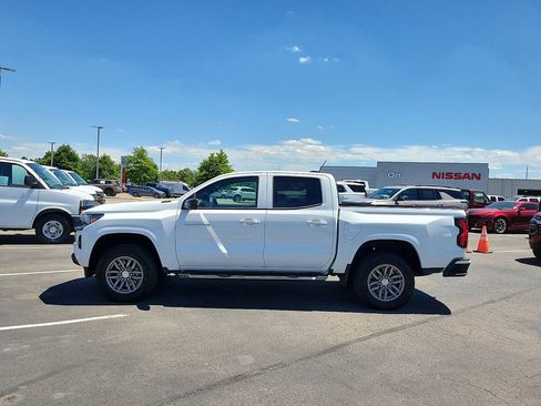 Used 2025 Chevrolet Colorado LT w/ Advanced Trailering Package RWD image 3
