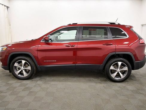 Used 2021 Jeep Cherokee Limited w/ Elite Package image 4