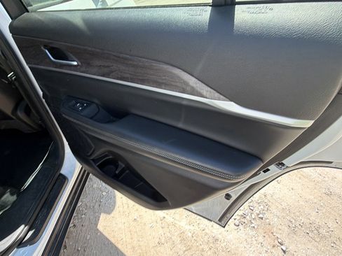 Used 2024 Jeep Grand Cherokee L Limited image 20