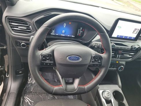 Used 2024 Ford Escape ST-Line image 30