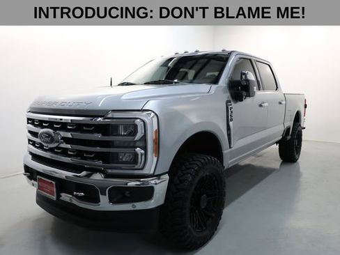 Used 2023 Ford F350 Lariat w/ Lariat Ultimate Package AWD/4WD image 2