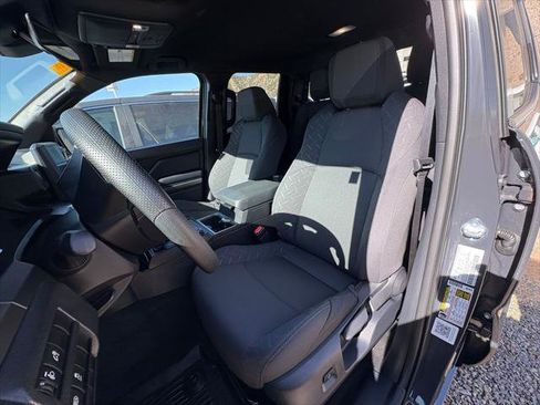Certified 2026 Toyota Tacoma SR5 AWD/4WD image 15