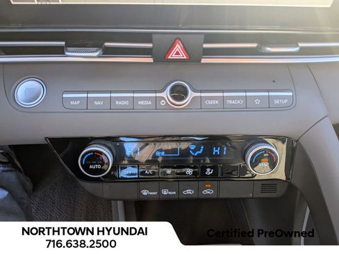 Certified 2024 Hyundai Elantra SEL image 19