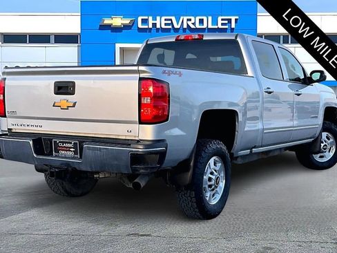 Used 2017 Chevrolet Silverado 2500 LT image 5