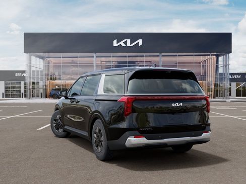 New 2026 Kia Carnival LXS FWD image 4