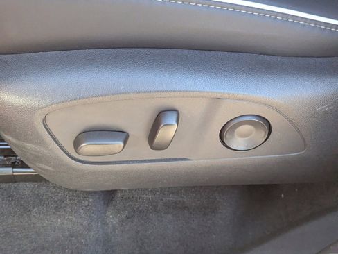 Used 2025 Buick Enclave Sport Touring image 24