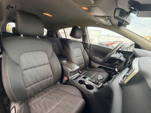 Used 2022 Kia Sportage LX FWD image 11