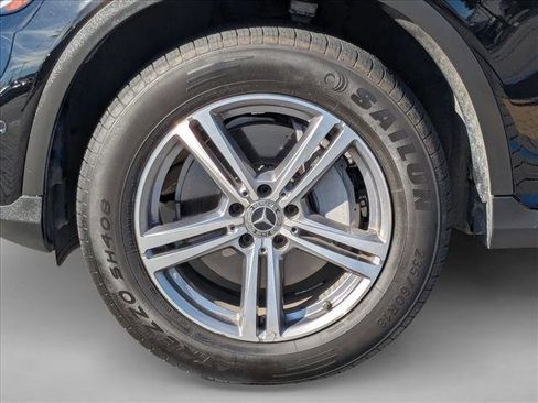 Used 2021 Mercedes-Benz GLC 300 image 25