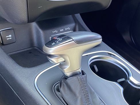 Used 2020 Dodge Durango SXT image 7