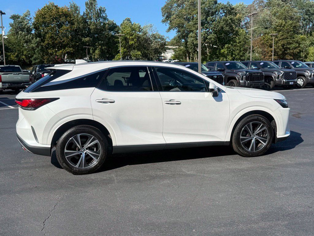 Used 2023 Lexus RX 350 Premium w/ Accessory Package (Z1) AWD/4WD image 10