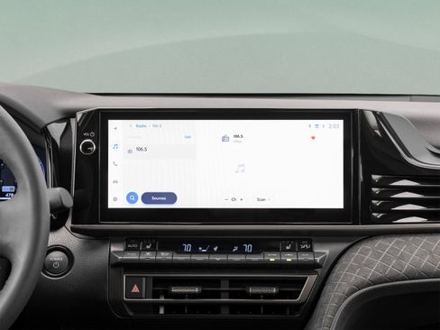 Certified 2025 Toyota Camry XLE FWD image 18