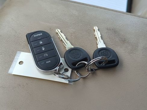 Used 2004 Buick Rendezvous CX image 18